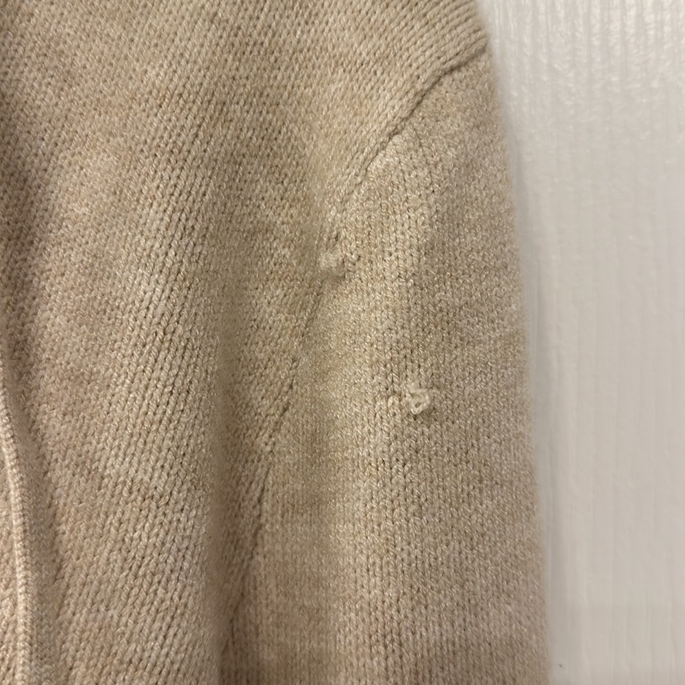 Gilly Hicks matching sweater knit set - Picture 5 of 10